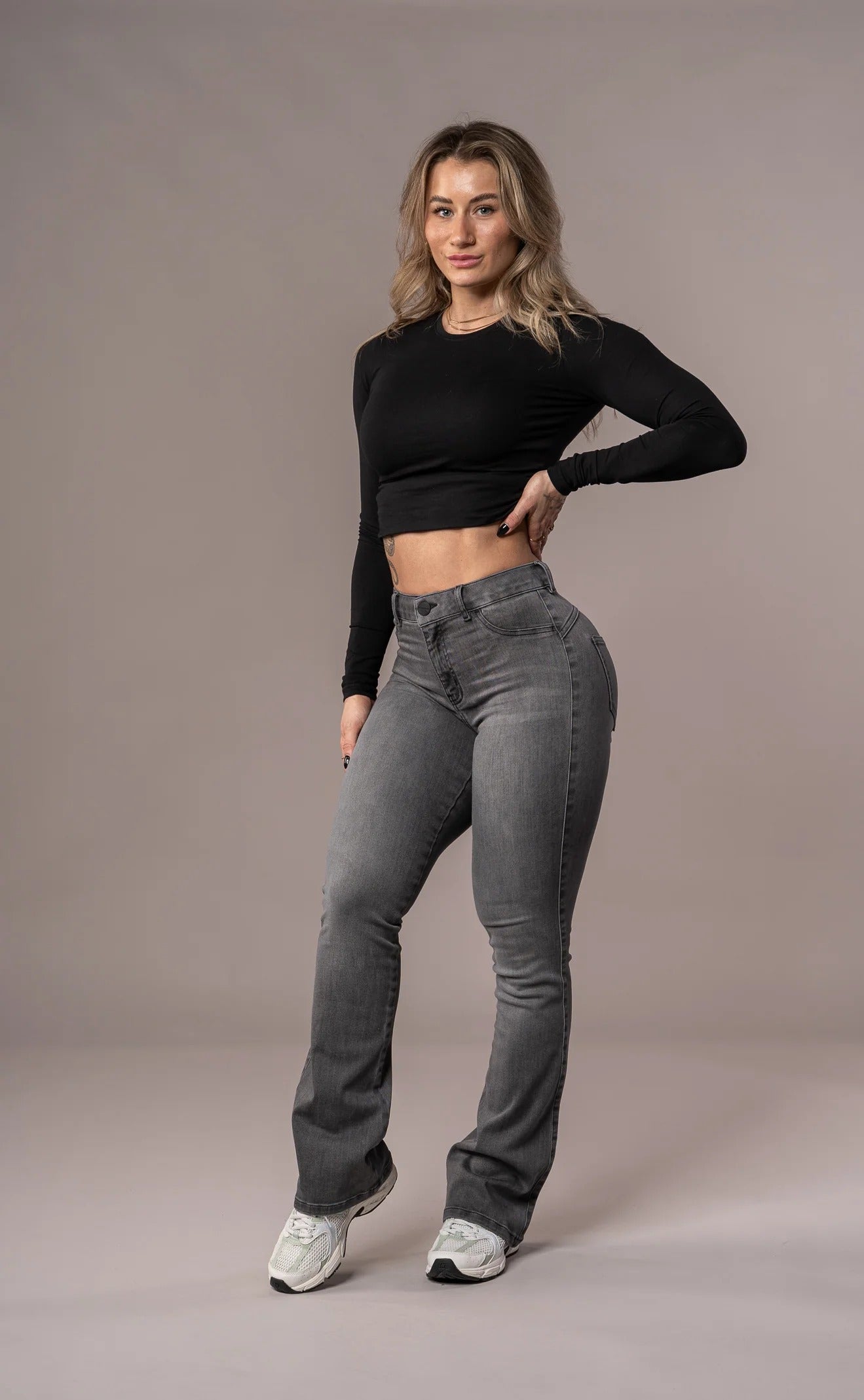 Flared Mid - Grey