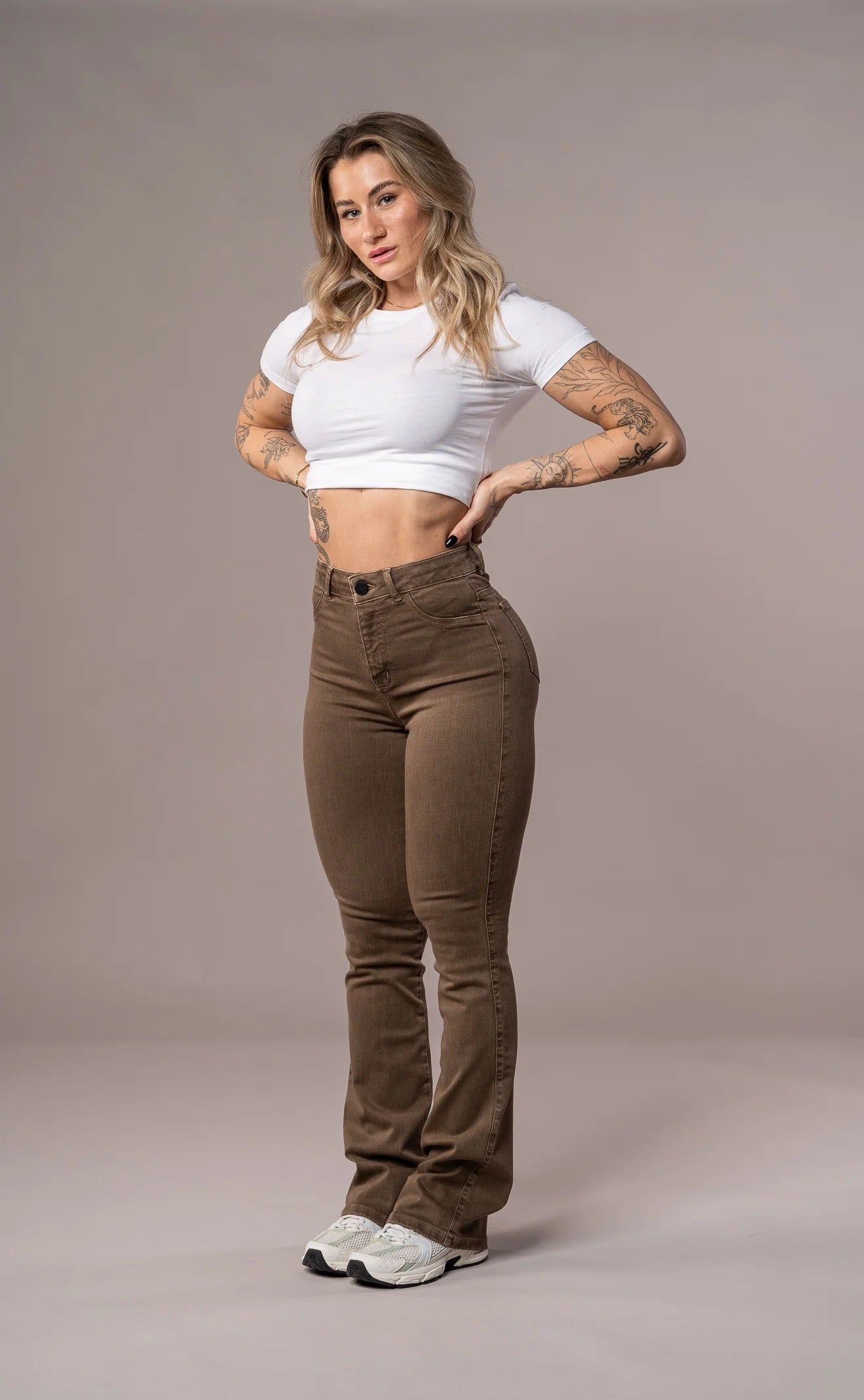 Pastel Flared - Brown
