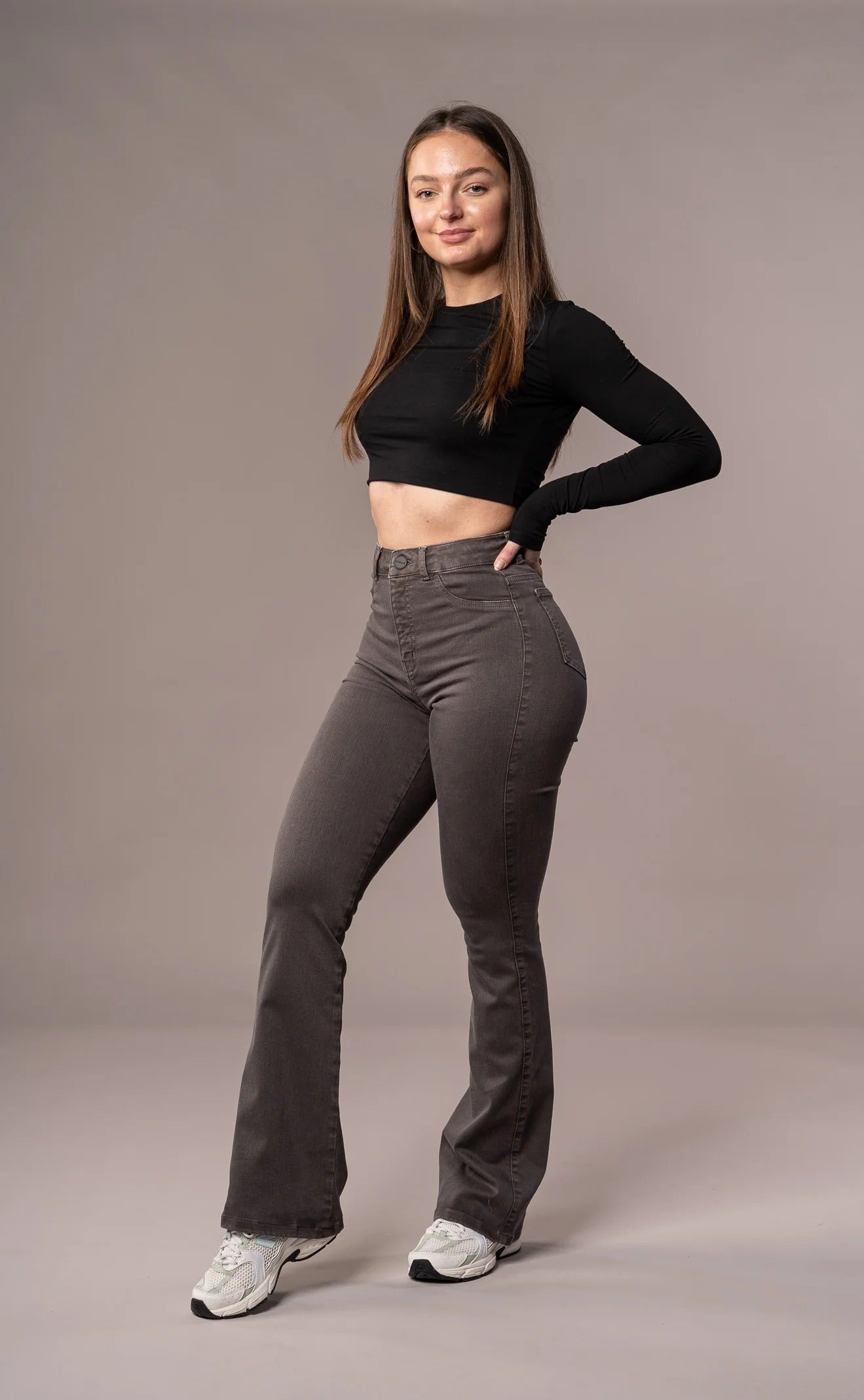 Pastel Flared - Charcoal